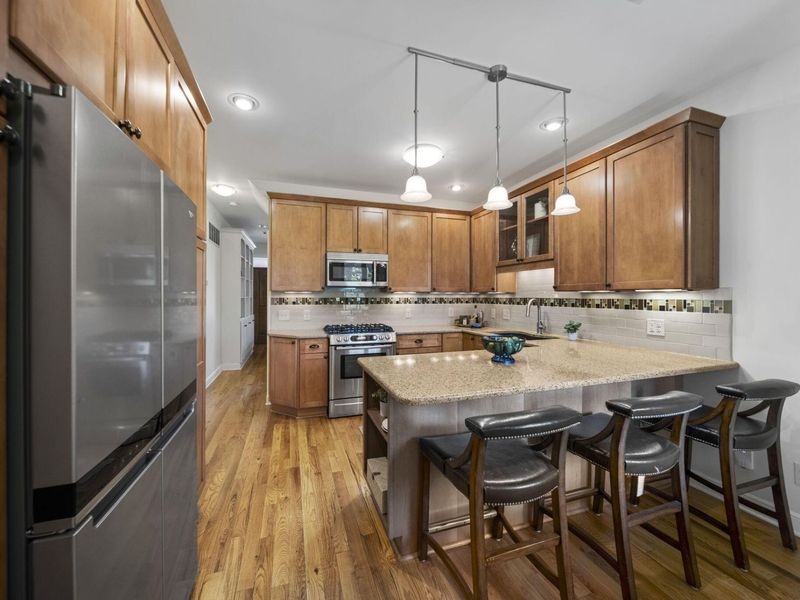 978 Highland Street, Columbus, OH 43201 Photo 14