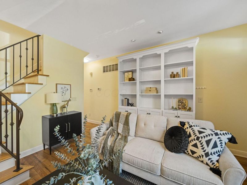 978 Highland Street, Columbus, OH 43201 Photo 7