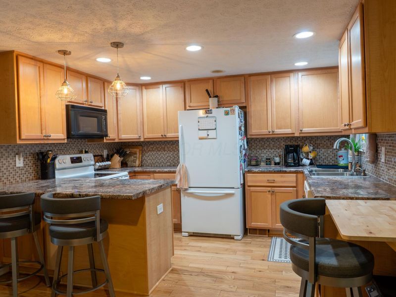 3539 Watergrass Hill Drive, Columbus, OH 43221 Photo 10