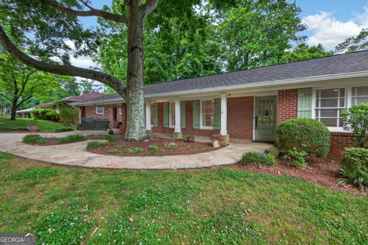 1370 Driftwood Court, Roswell, GA 30075 Main Photo