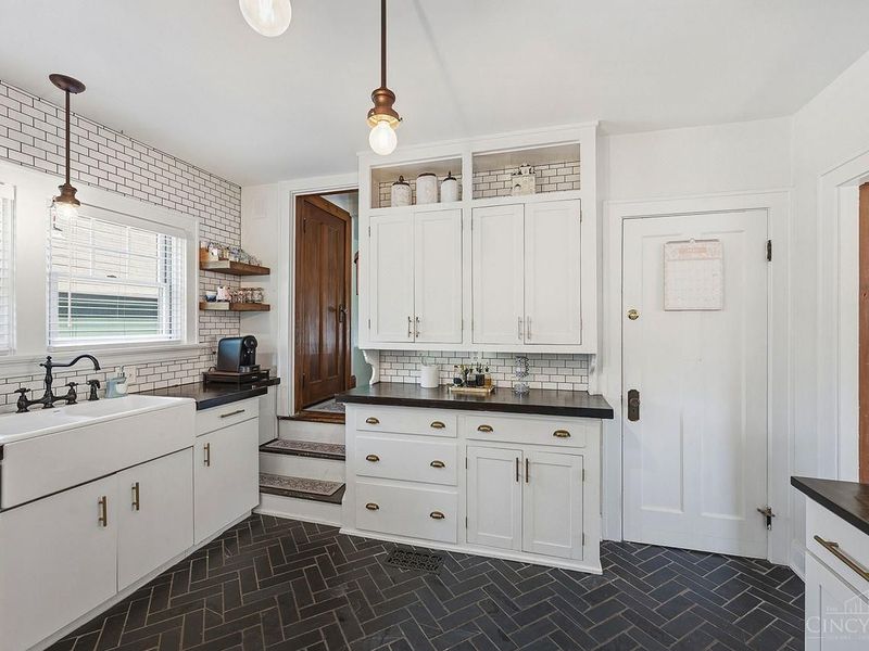 6244 Montgomery Road, Cincinnati, OH 45213 Photo 10