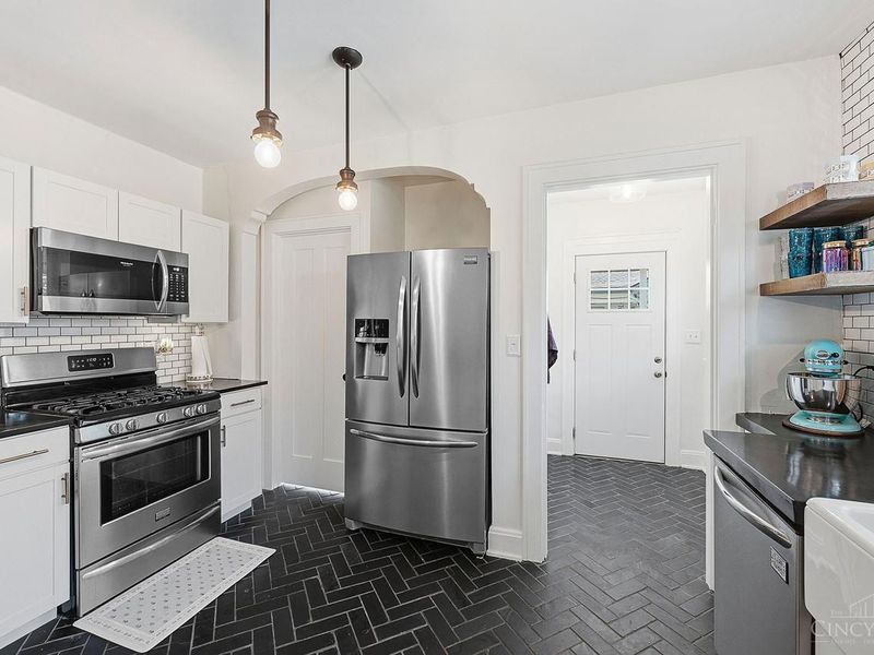 6244 Montgomery Road, Cincinnati, OH 45213 Photo 13