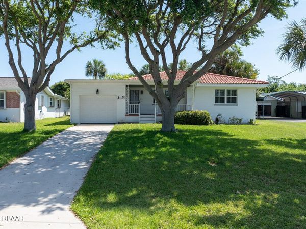 2825 Gladys Terrace, Daytona Beach, FL 32118