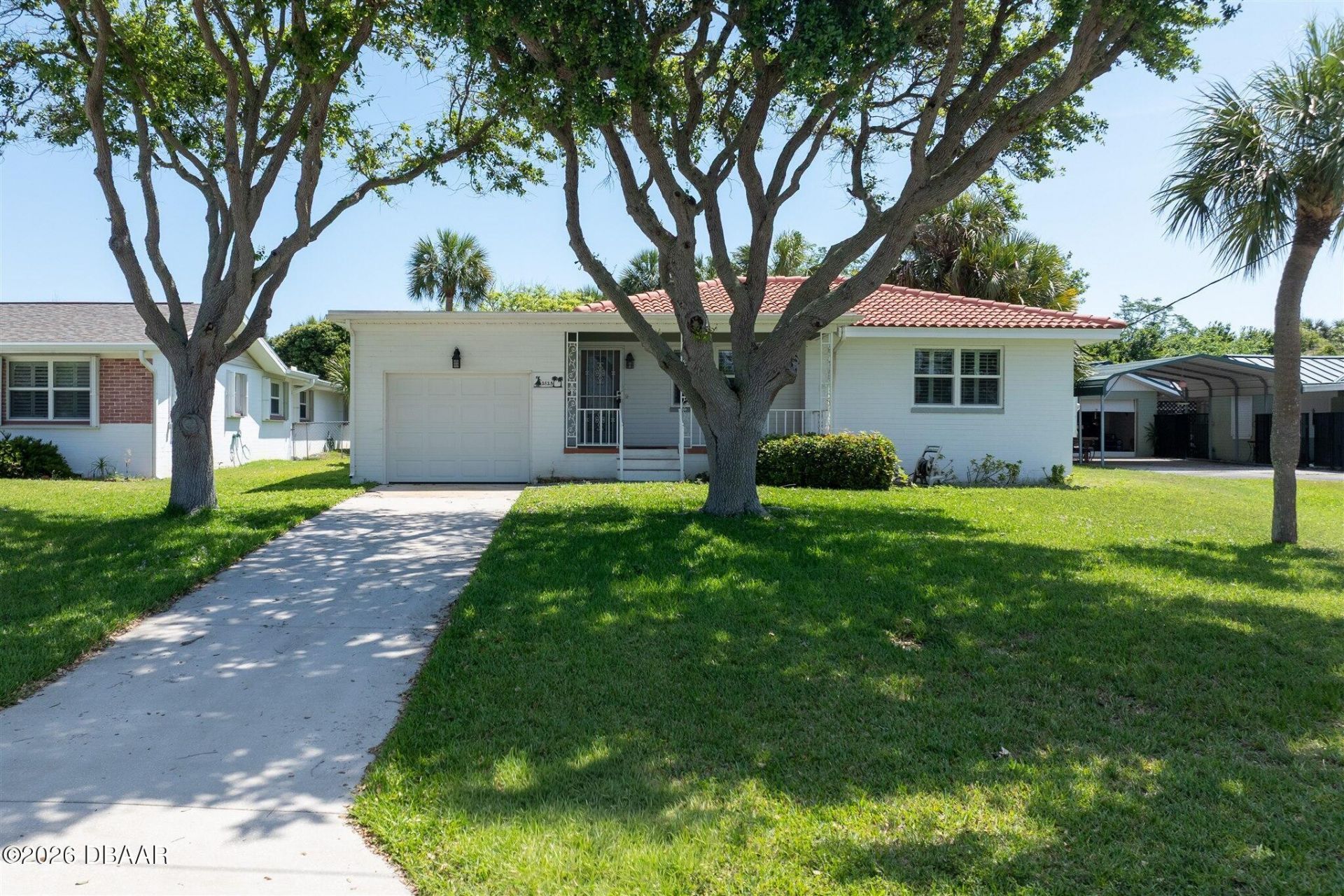 2825 Gladys Terrace Daytona Beach, FL 32118