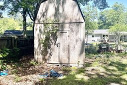 310 Birch Avenue photo 4