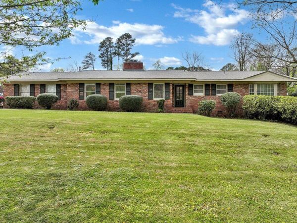 903 BRIARCLIFF Rd, Cullman, AL 35055