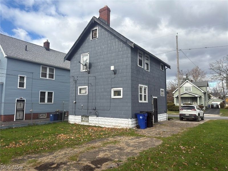 12816 Dove Avenue, Cleveland, OH 44105 Photo 21