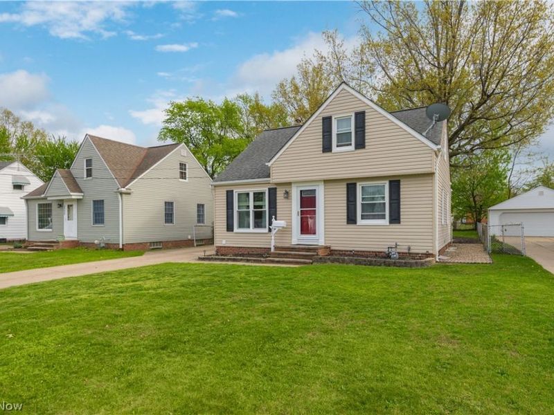 30414 Mildred Drive, Willowick, OH 44095 Photo 2