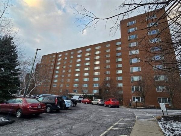 11820 Edgewater Drive , Lakewood, OH 44107