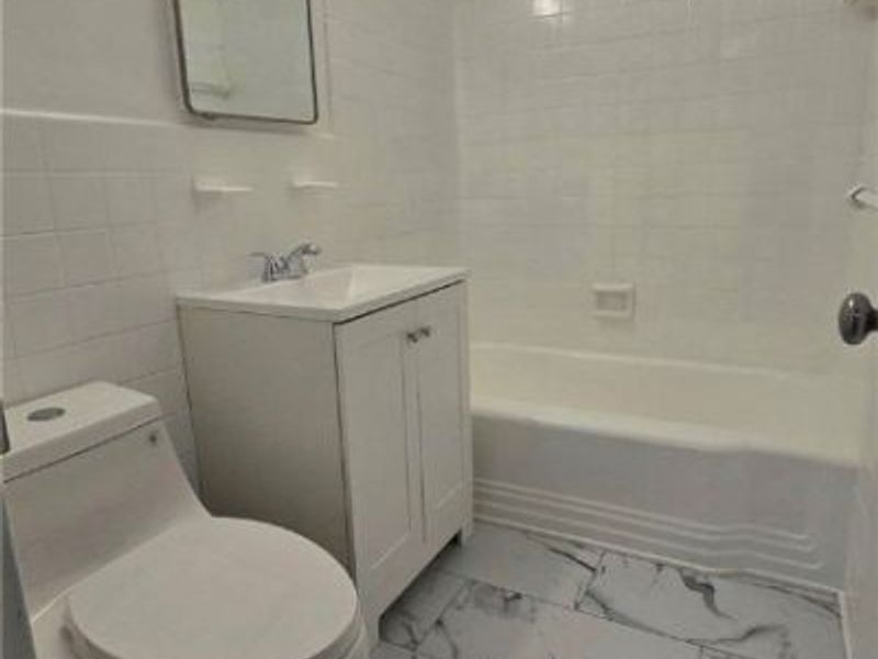11820 Edgewater Drive, Lakewood, OH 44107 Photo 4