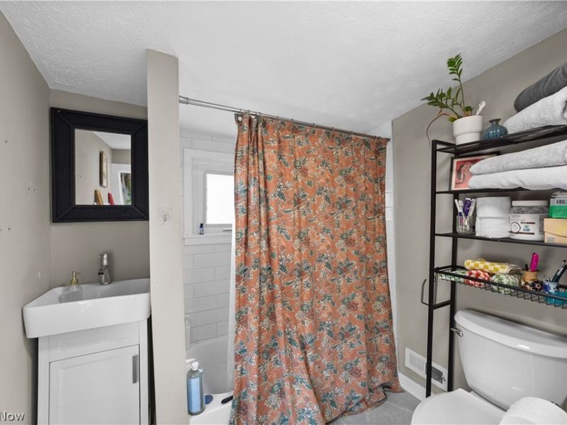 1335 West Boulevard, Cleveland, OH 44102 Photo 25