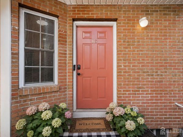 113 Adamecs Way, South Amboy, NJ 08879