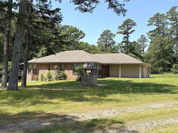 16841 Highway 215 , Mountainburg, AR 72946