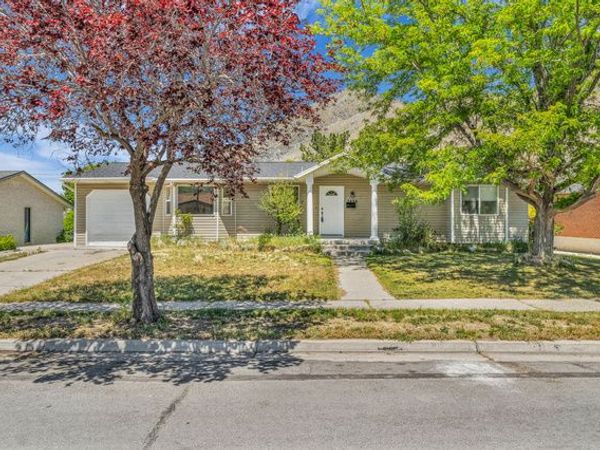 1035 E HILLCREST DR , Springville, UT 84663