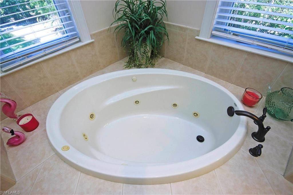 1066 Bailey Rd, Sanibel, FL 33957 Photo