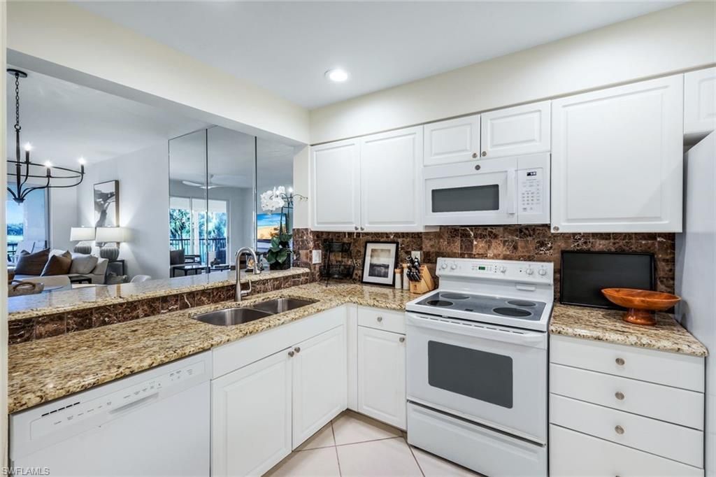 4120 Bayhead Dr , Unit 105, Bonita Springs, FL 34134 Photo
