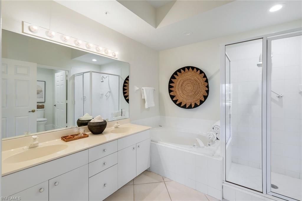 4120 Bayhead Dr , Unit 105, Bonita Springs, FL 34134 Photo