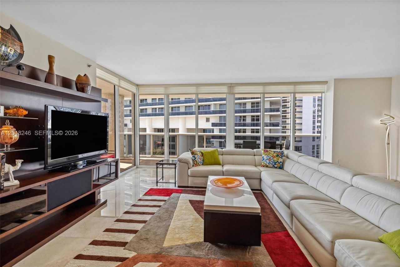 1800 S Ocean Dr , Unit 1005, Hallandale Beach, FL 33009 Photo