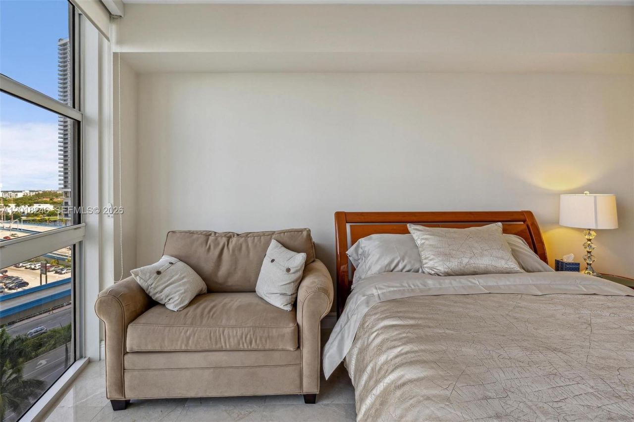 1800 S Ocean Dr , Unit 1005, Hallandale Beach, FL 33009 Photo