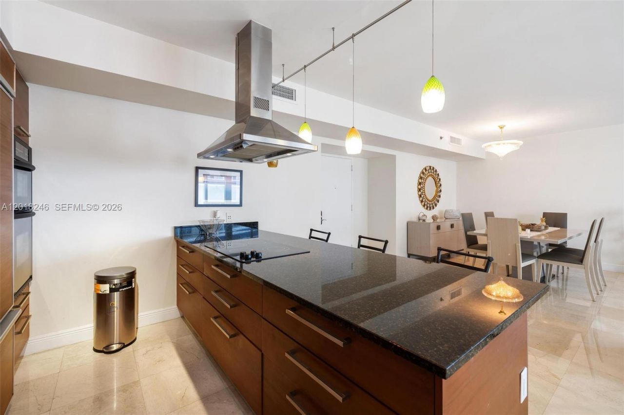 1800 S Ocean Dr , Unit 1005, Hallandale Beach, FL 33009 Photo