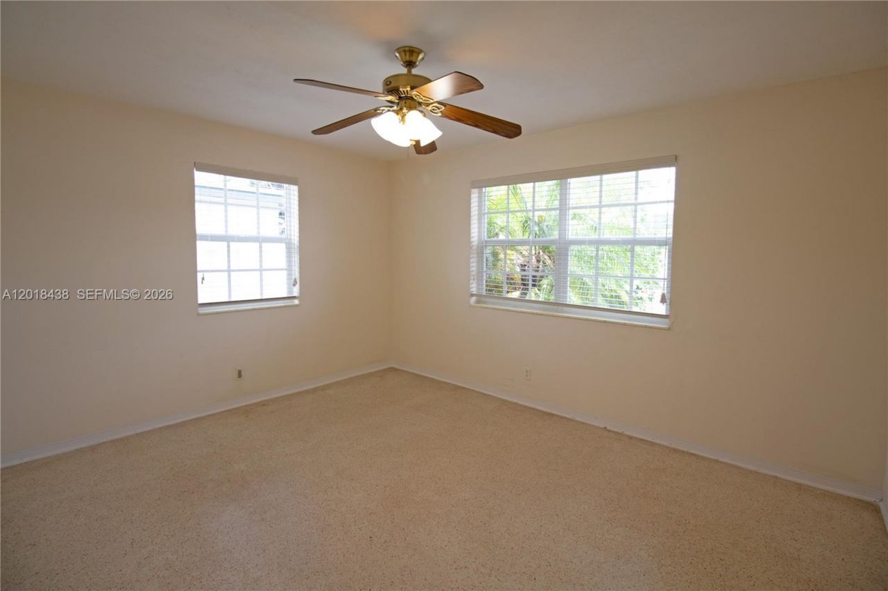 125 SW 3rd Ave, Hallandale Beach, FL 33009 Photo