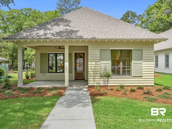 410 Azalea Street, Unit 102, Fairhope, AL 36532