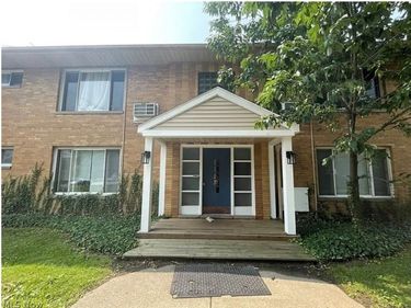 1560 Wagar , Rocky River, OH 44116