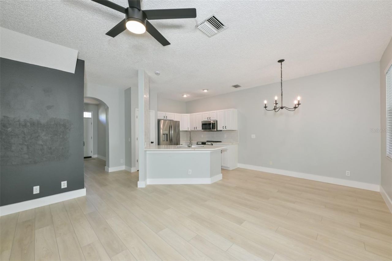 671 Vallance Way Ne, Saint Petersburg, FL 33716 Photo