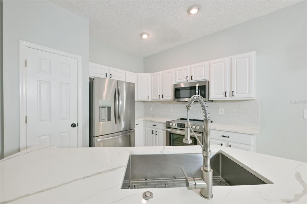 671 Vallance Way Ne, Saint Petersburg, FL 33716 Photo