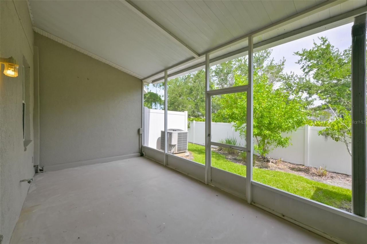 671 Vallance Way Ne, Saint Petersburg, FL 33716 Photo