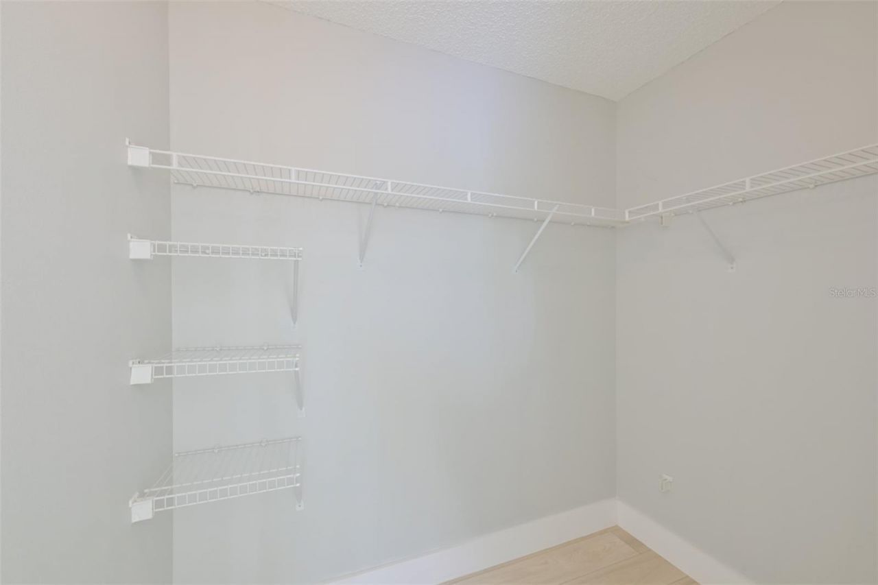 671 Vallance Way Ne, Saint Petersburg, FL 33716 Photo