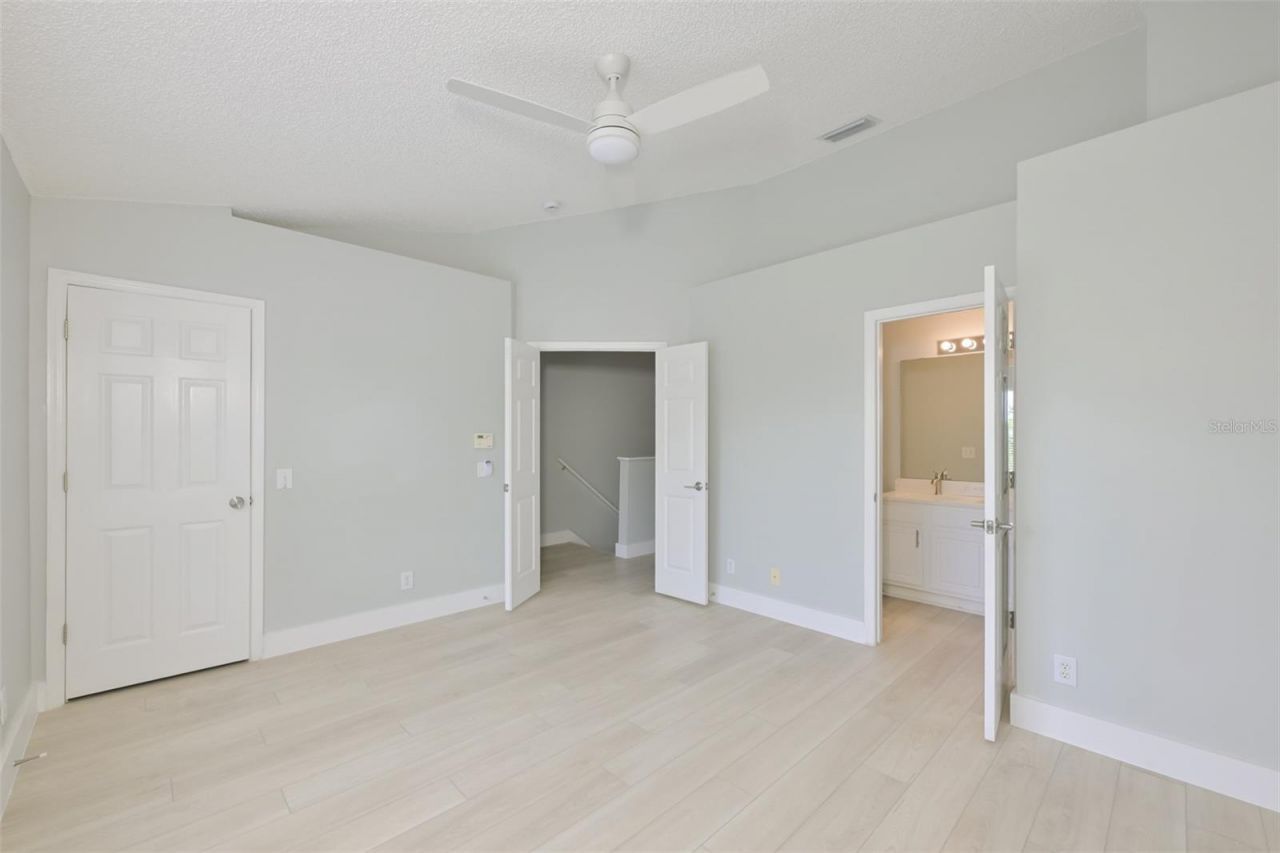 671 Vallance Way Ne, Saint Petersburg, FL 33716 Photo