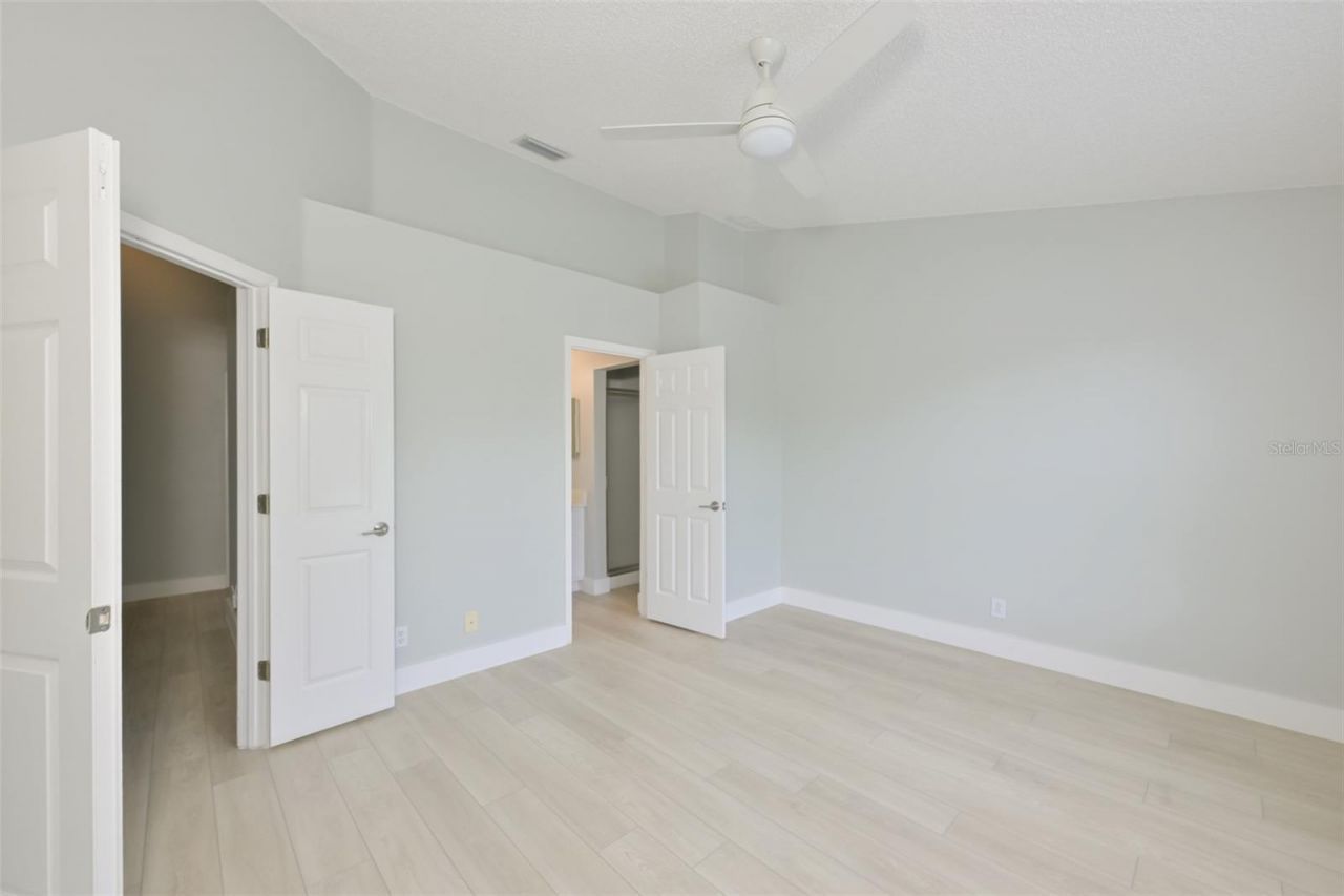 671 Vallance Way Ne, Saint Petersburg, FL 33716 Photo