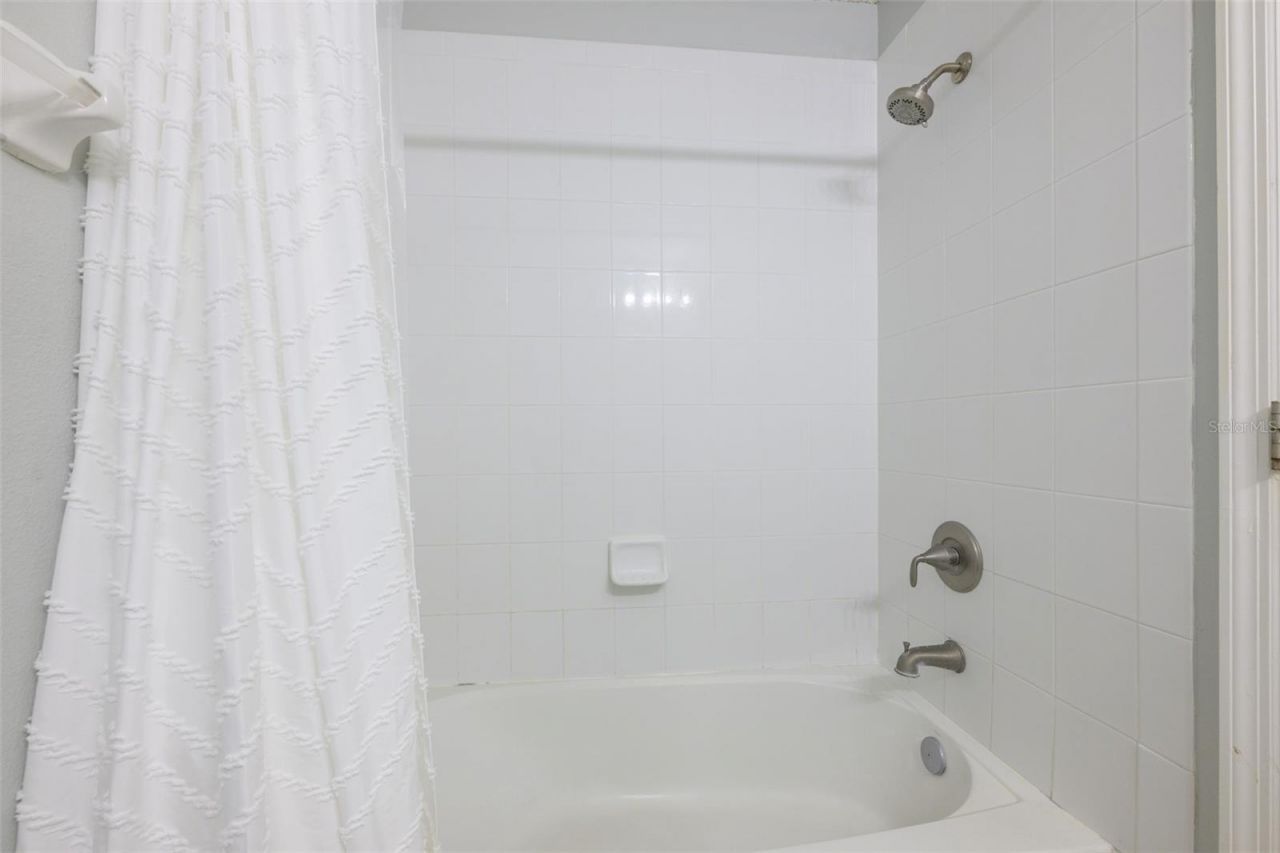 671 Vallance Way Ne, Saint Petersburg, FL 33716 Photo
