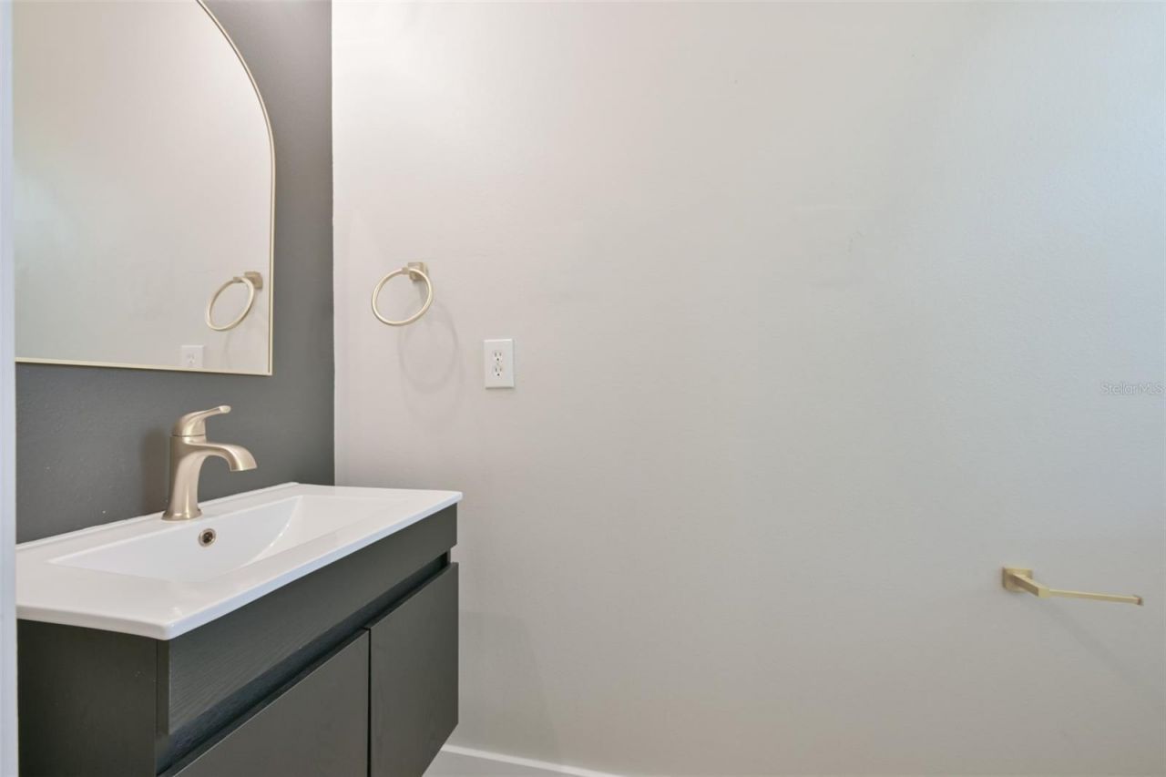 671 Vallance Way Ne, Saint Petersburg, FL 33716 Photo