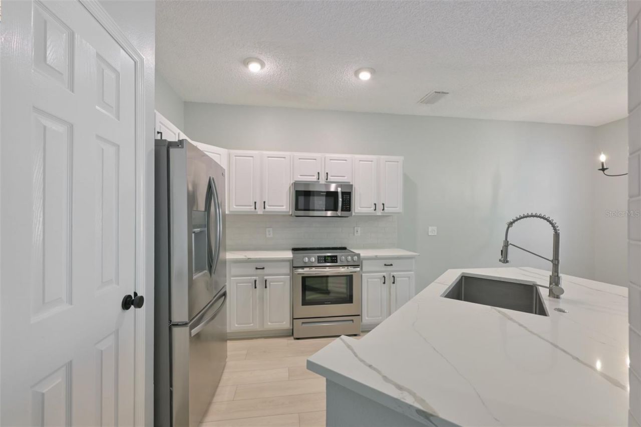 671 Vallance Way Ne, Saint Petersburg, FL 33716 Photo
