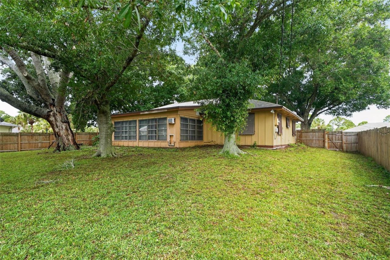 181 Main Street , Sebastian, FL 32958 Photo