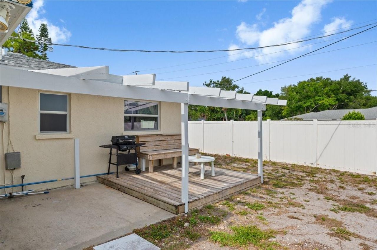 7816 3rd Avenue W, Bradenton, FL 34209 Photo
