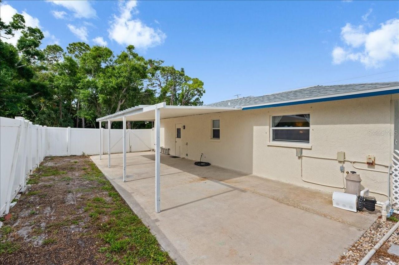 7816 3rd Avenue W, Bradenton, FL 34209 Photo