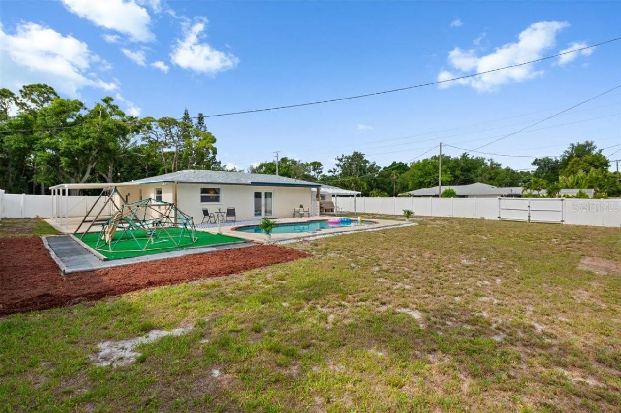 7816 3rd Avenue W, Bradenton, FL 34209 Photo