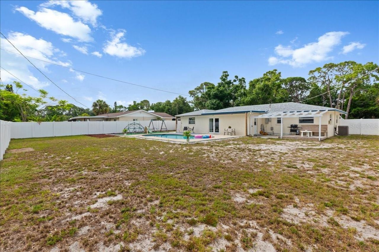 7816 3rd Avenue W, Bradenton, FL 34209 Photo