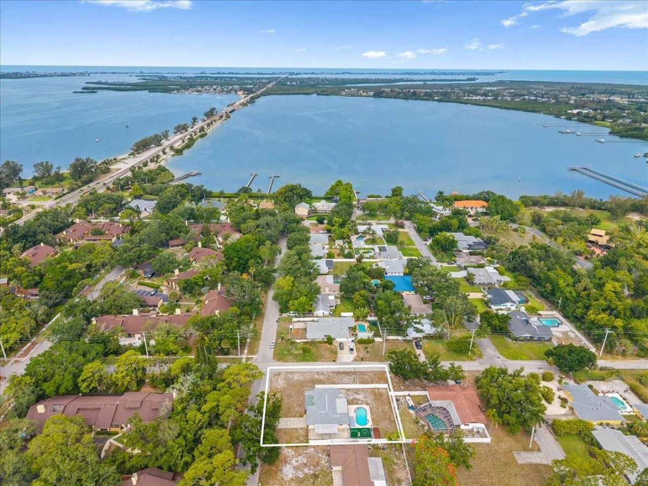 7816 3rd Avenue W, Bradenton, FL 34209 Photo