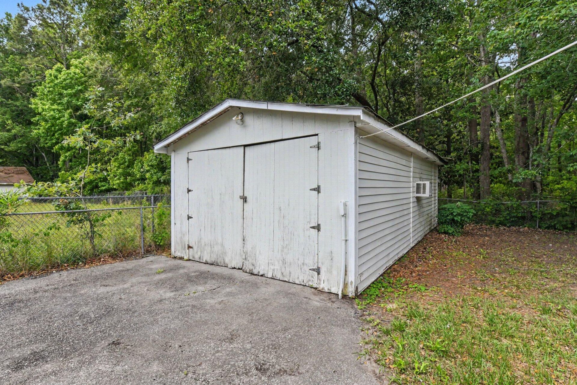 1840 Grover Drive Photo 20