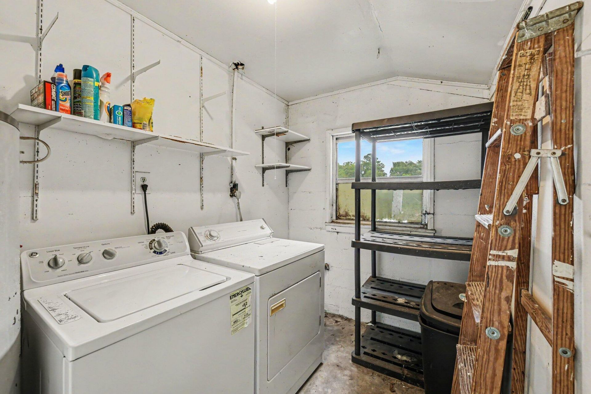1840 Grover Drive Photo 21