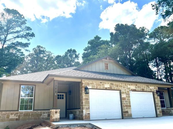 386 B Tahitian DR , Bastrop, TX 78602