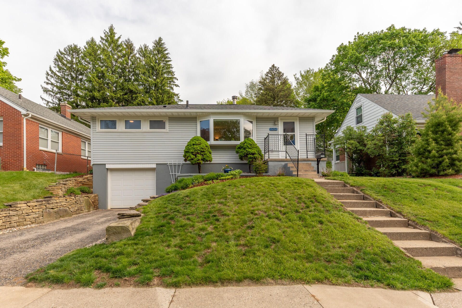 1212 Arborview Boulevard, Ann Arbor, MI 48103 Main Photo