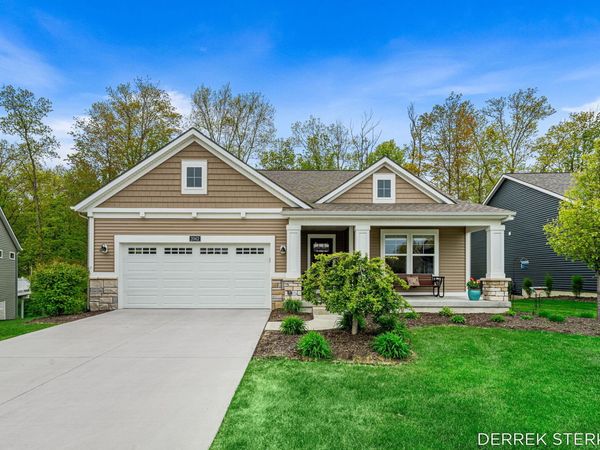 2062 Flowering Drive, Hudsonville, MI 49426