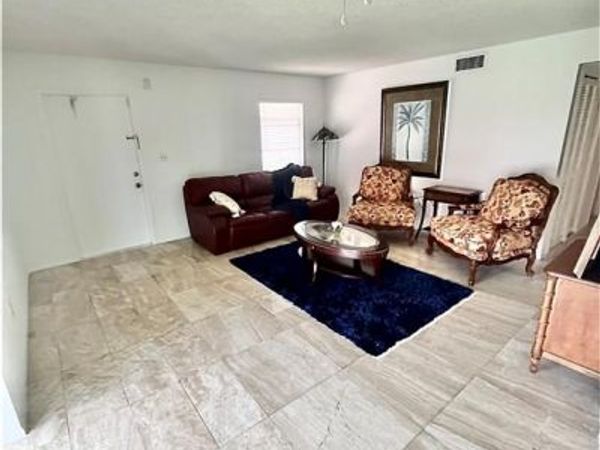 1400 Pompei LN, Unit 6, NAPLES, FL 34103
