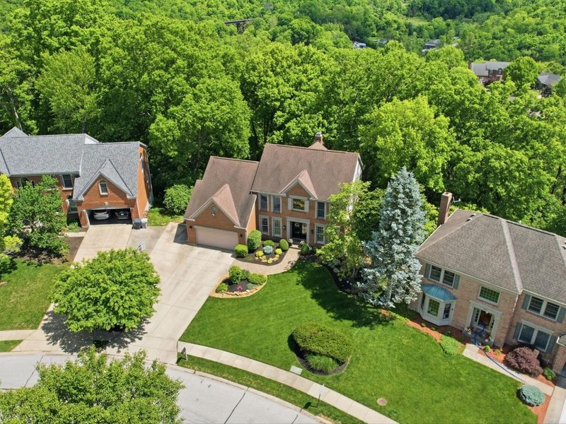 819 Twilight Drive, Crescent Springs, KY 41017 Photo 4