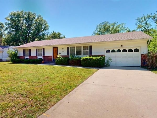 631 N Perkins Street, Nevada, MO 64772
